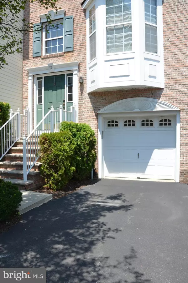 17 DOGWOOD LN, Phillipsburg, NJ 08865