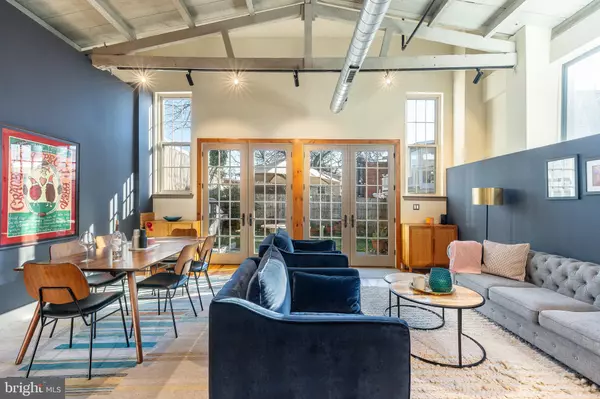 Philadelphia, PA 19128,227 GRAPE ST