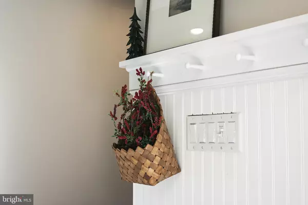 Tuckerton, NJ 08087,9 GROVE CT