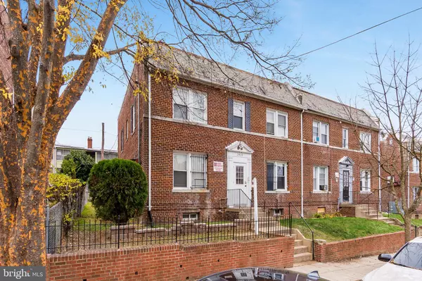 2929 NELSON PL SE #2, Washington, DC 20019