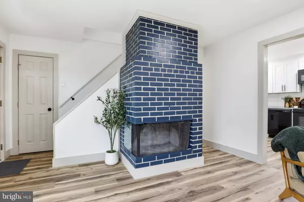 York, PA 17404,1512 CONTINENTAL RD