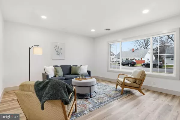 York, PA 17404,1512 CONTINENTAL RD