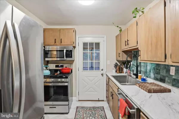 Arlington, VA 22206,2209 S CULPEPER ST