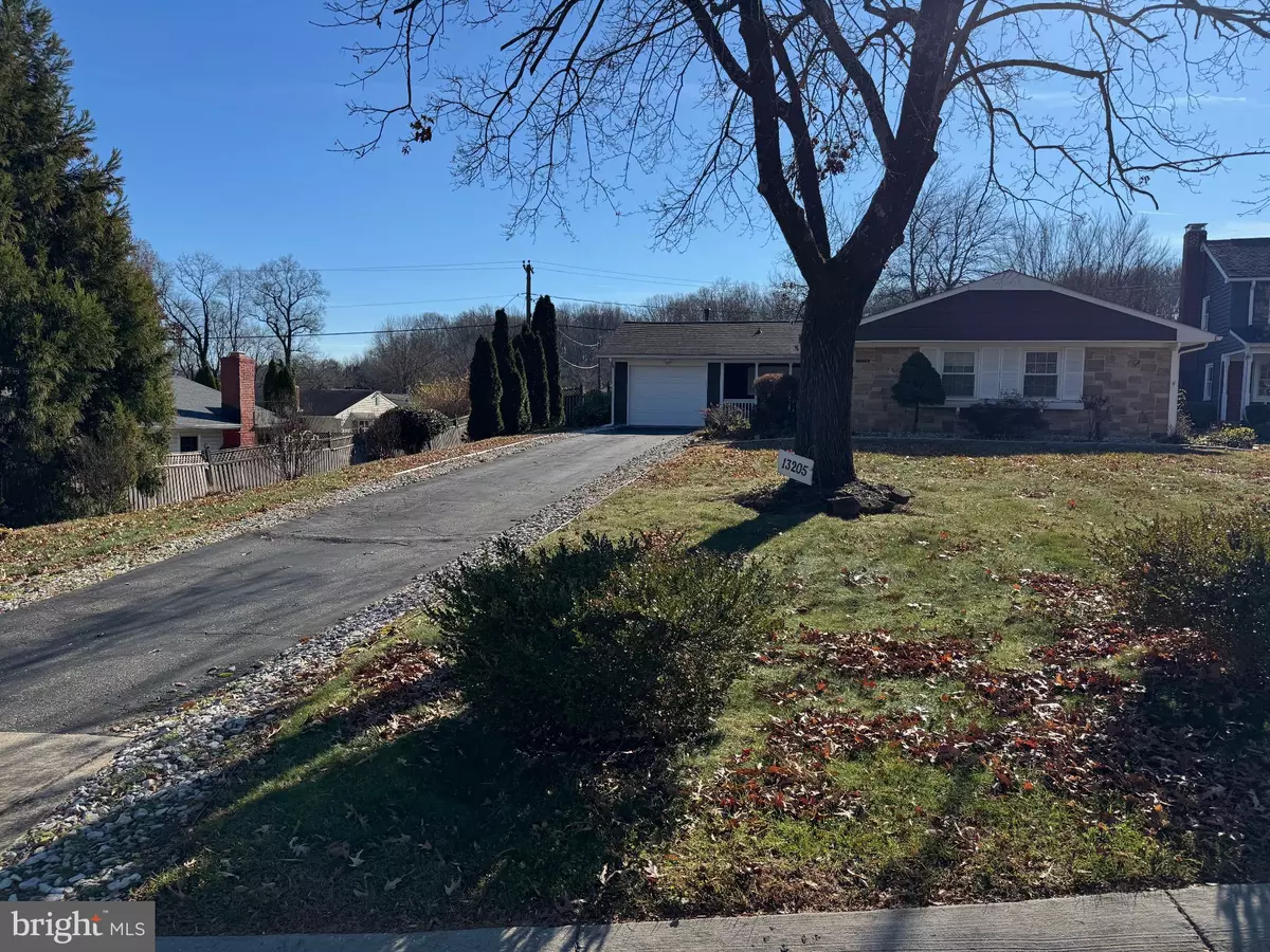 Bowie, MD 20715,13205 IRIS CT