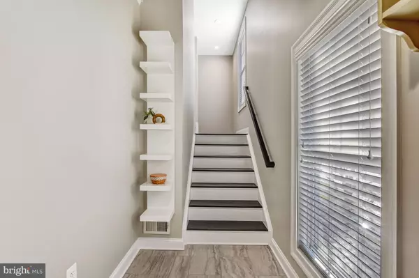 Haymarket, VA 20169,6899 BOOTHE LN