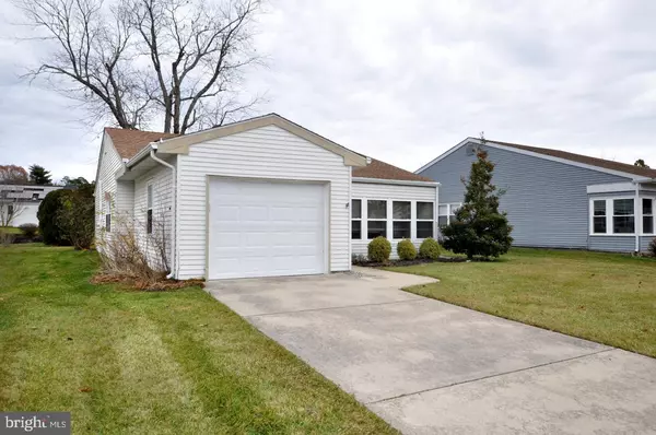 Southampton, NJ 08088,90 HUNTINGTON DR