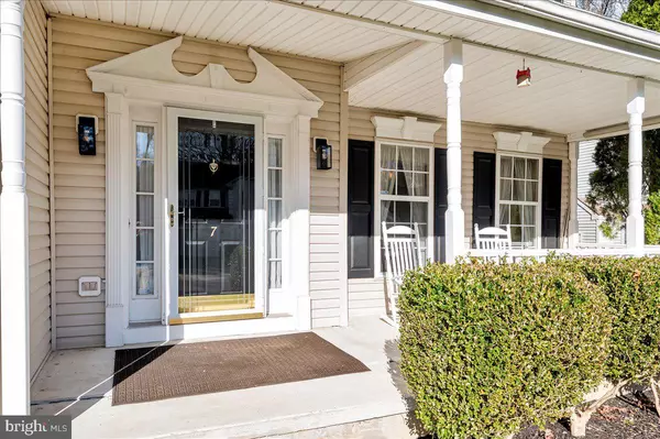 Newark, DE 19702,7 STIRLING DR