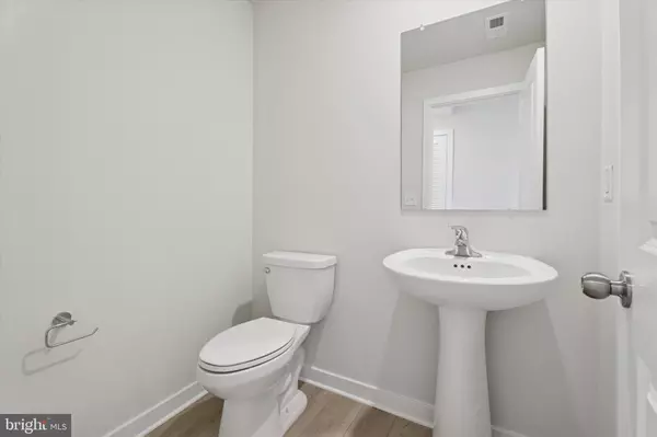 Bridgeport, PA 19405,19 E FRONT ST