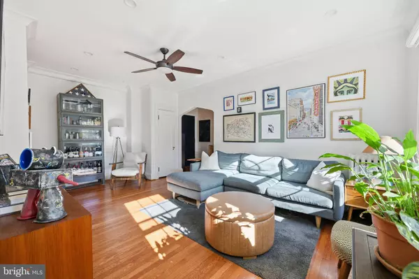 Washington, DC 20015,5402 CONNECTICUT AVE NW #202