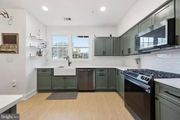 Crofton, MD 21114,2408 WENTWORTH DR