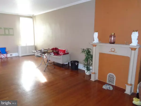 Philadelphia, PA 19140,728 W ERIE AVE