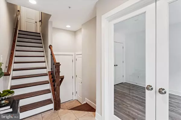 Fairfax, VA 22031,2988 STELLA BLUE LN