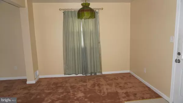 New Carrollton, MD 20784,8105 LEGATION RD