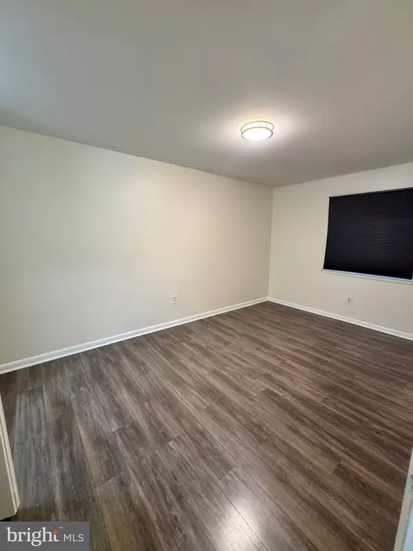 Alexandria, VA 22309,8403 ALAMEDA CT #58