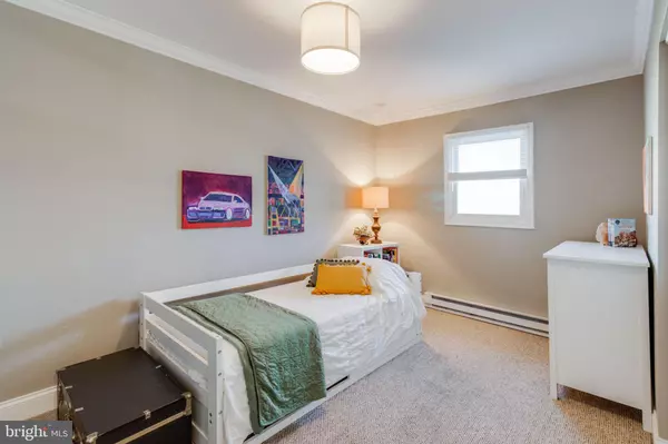 Ephrata, PA 17522,261 LINDA TER