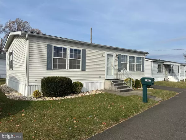 Feasterville Trevose, PA 19053,3532 AZALEA AVE