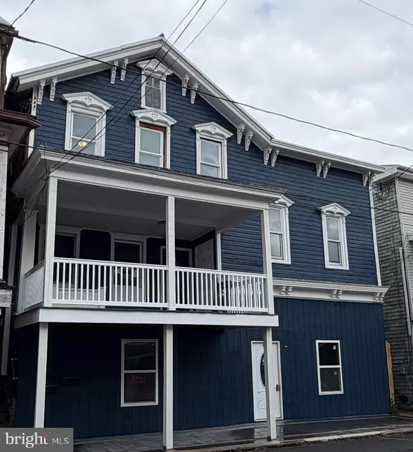 111 E MARKET ST, Williamstown, PA 17098