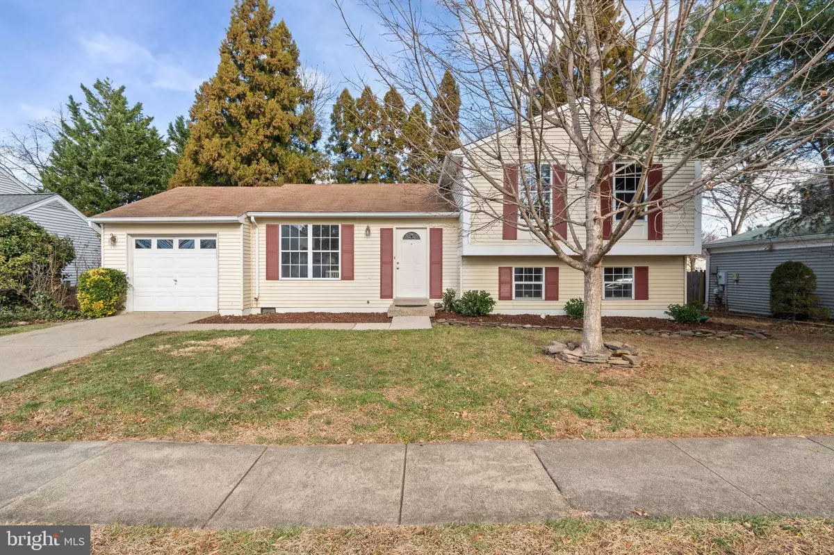 Leesburg, VA 20176,806 CATTAIL LN NE