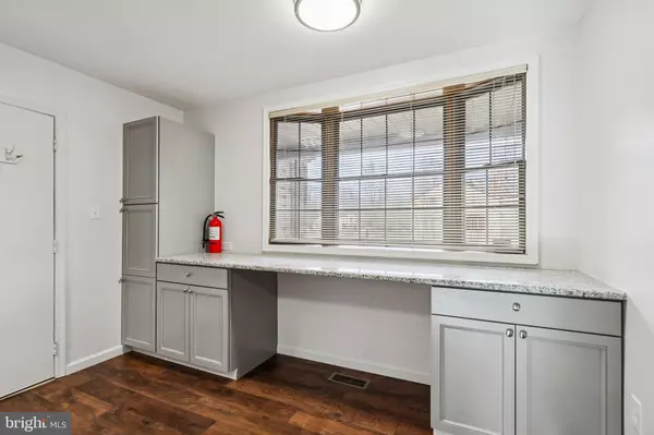 Cherry Hill, NJ 08002,715 COOPERLANDING RD