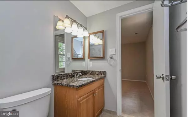 Fairfax, VA 22033,3880 ALDER WOODS CT