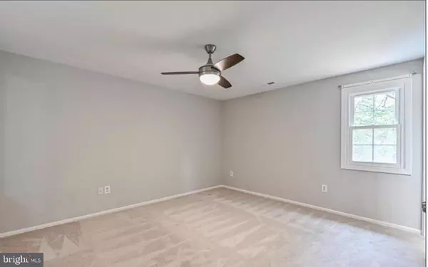 Fairfax, VA 22033,3880 ALDER WOODS CT