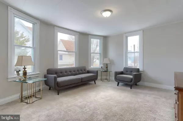 Newmanstown, PA 17073,220 W MAIN ST