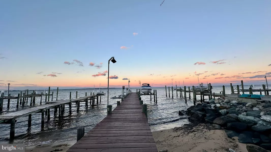 2032 KURTZ AVE, Pasadena, MD 21122