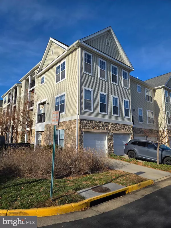 13399-T CONNOR DR #T, Centreville, VA 20120