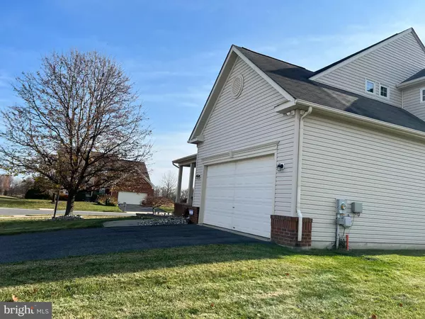 Smyrna, DE 19977,114 E CAYHILL LN