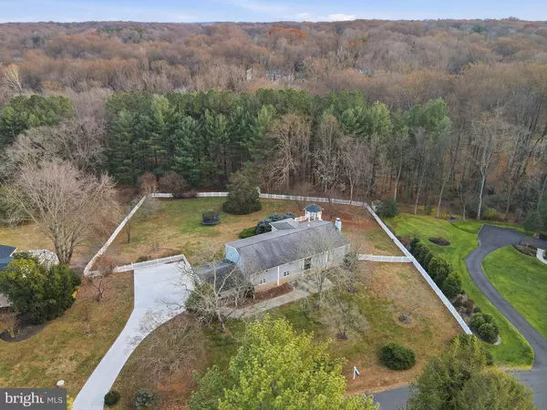 Herndon, VA 20171,3017 LEEFIELD DR