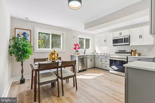 Folcroft, PA 19032,726 GRANT RD