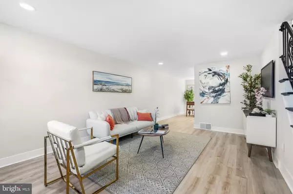 Folcroft, PA 19032,726 GRANT RD