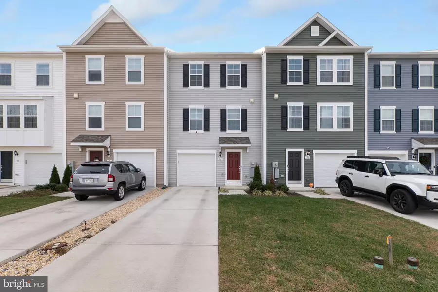 74 COLCHESTER CT, Bunker Hill, WV 25413