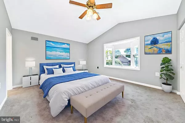 Martinsburg, WV 25401,405 HOLLY LN