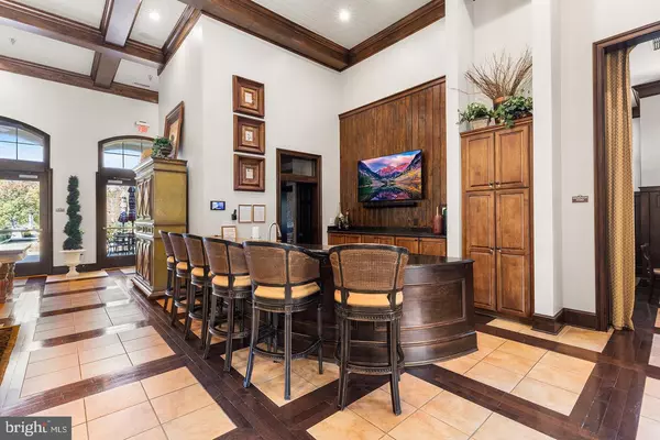 Newtown Square, PA 19073,438 CORNERSTONE DR #438