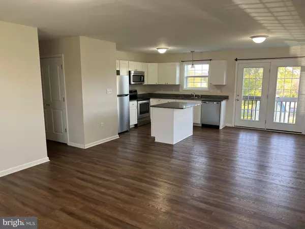 Bunker Hill, WV 25413,189 NEPTUNE WAY