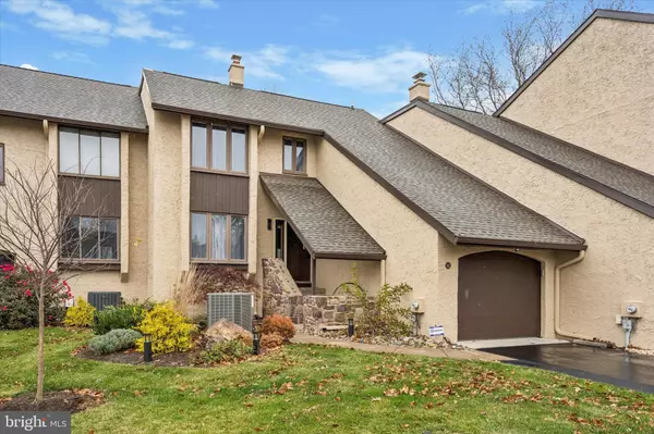 42 GOLF CLUB DR, Langhorne, PA 19047