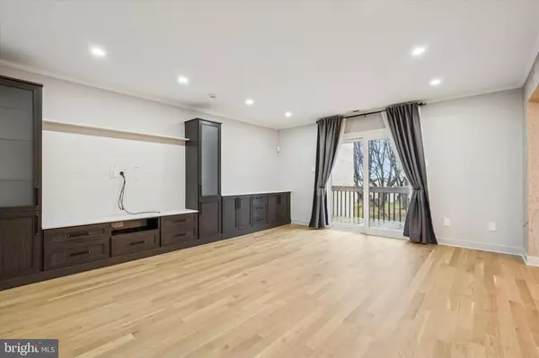 Langhorne, PA 19047,42 GOLF CLUB DR