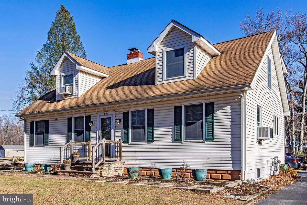 Carneys Point, NJ 08069,609 HAWKS BRIDGE ROAD