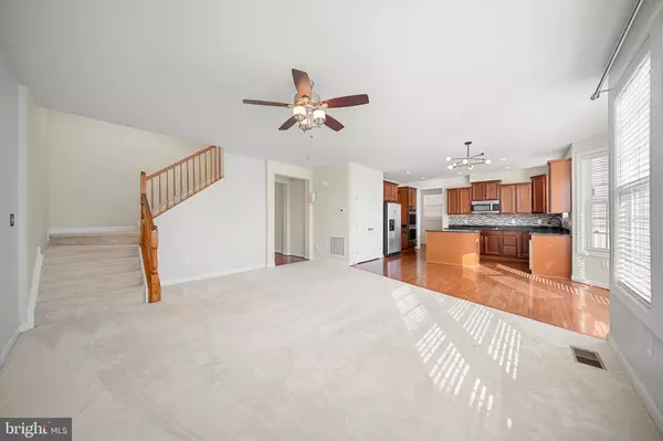 Woodbridge, VA 22191,16421 REGATTA LN S