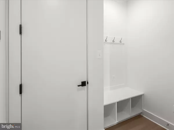 Rockville, MD 20850,14920 DISPATCH ST