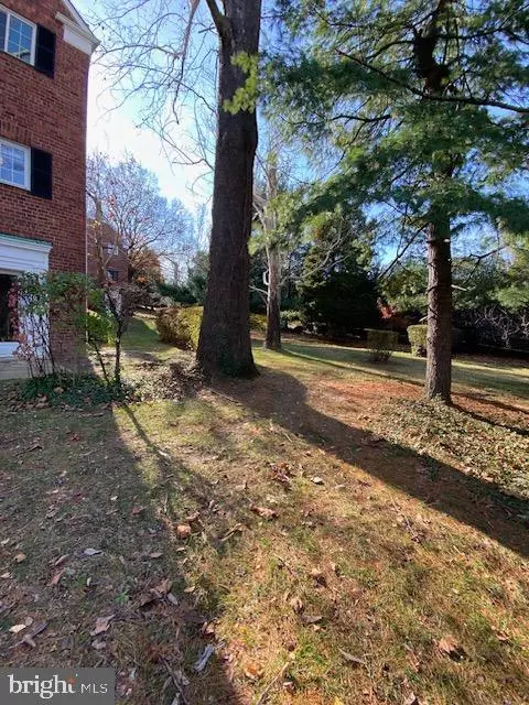 Alexandria, VA 22302,3598 MARTHA CUSTIS DR