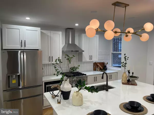 Philadelphia, PA 19141,5342 N BROAD ST