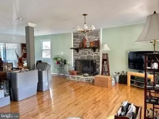 Stafford, VA 22554,125 NAUTICAL CV