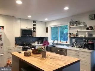 Stafford, VA 22554,125 NAUTICAL CV