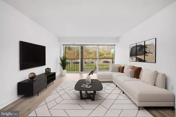 Arlington, VA 22202,1300 ARMY NAVY DR #124