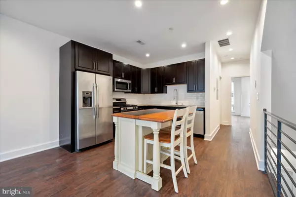 Philadelphia, PA 19122,1219 N 5TH ST #2