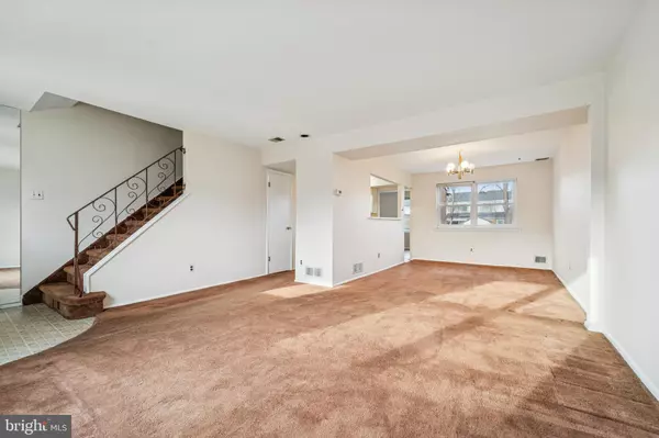 Bensalem, PA 19020,2469 GINGER CT