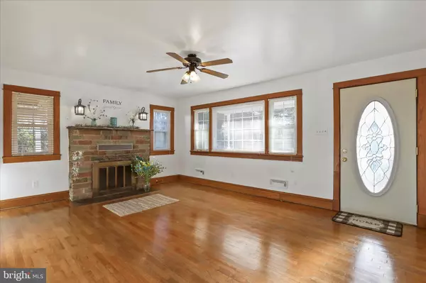 Front Royal, VA 22630,1064 STRASBURG RD