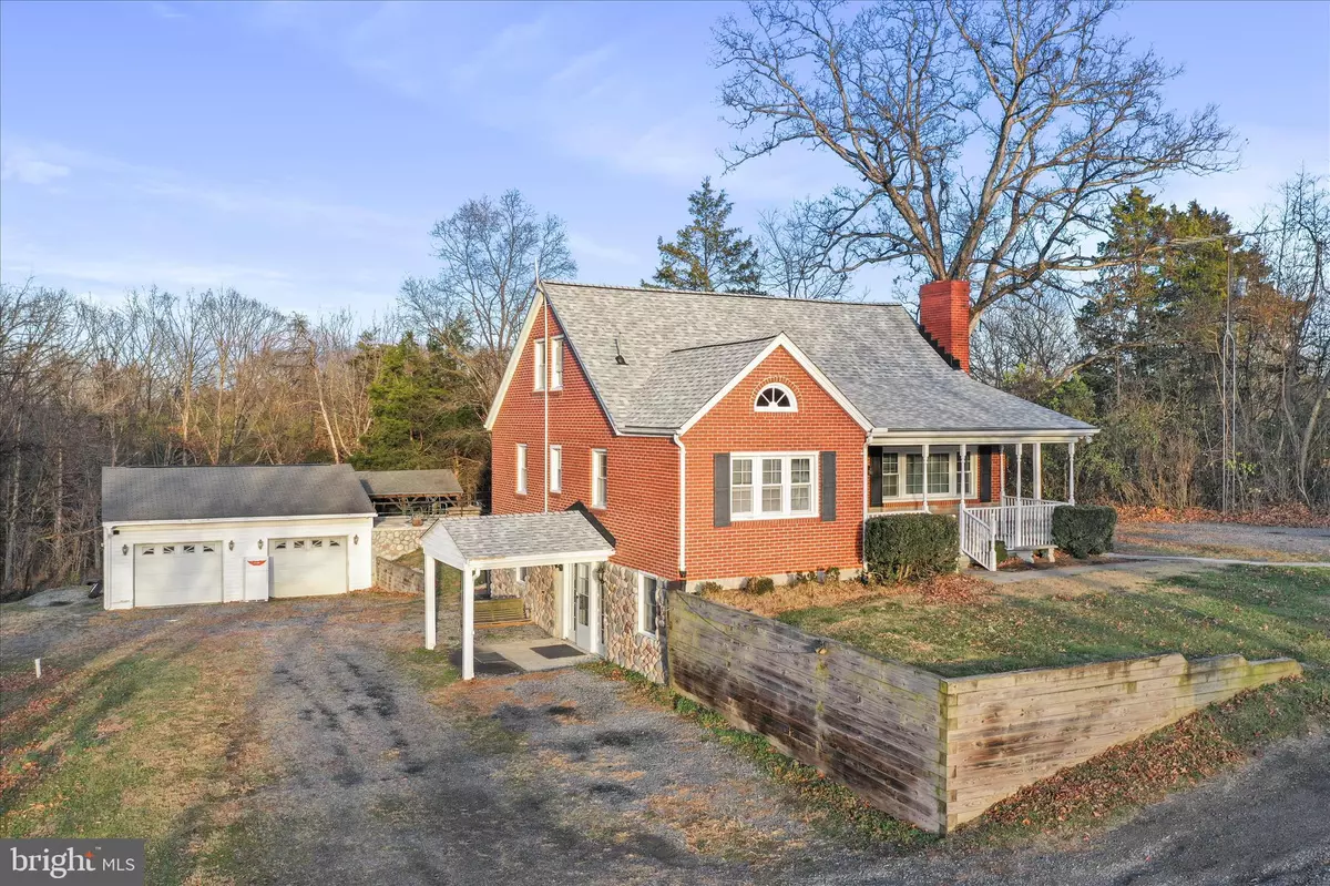 Front Royal, VA 22630,1064 STRASBURG RD